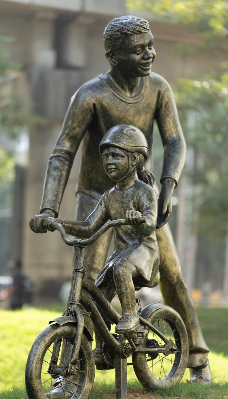 MAX Estates Sculptures, Gurugram